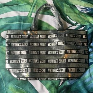 VS Zippered Large Tote